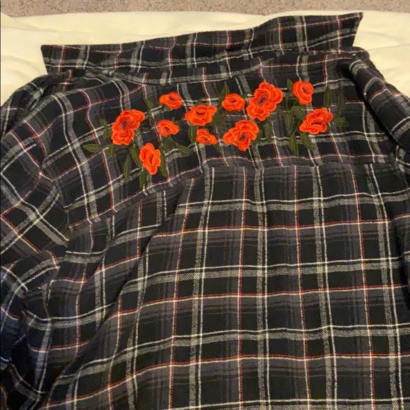 Flannel - Picture 2 of 4